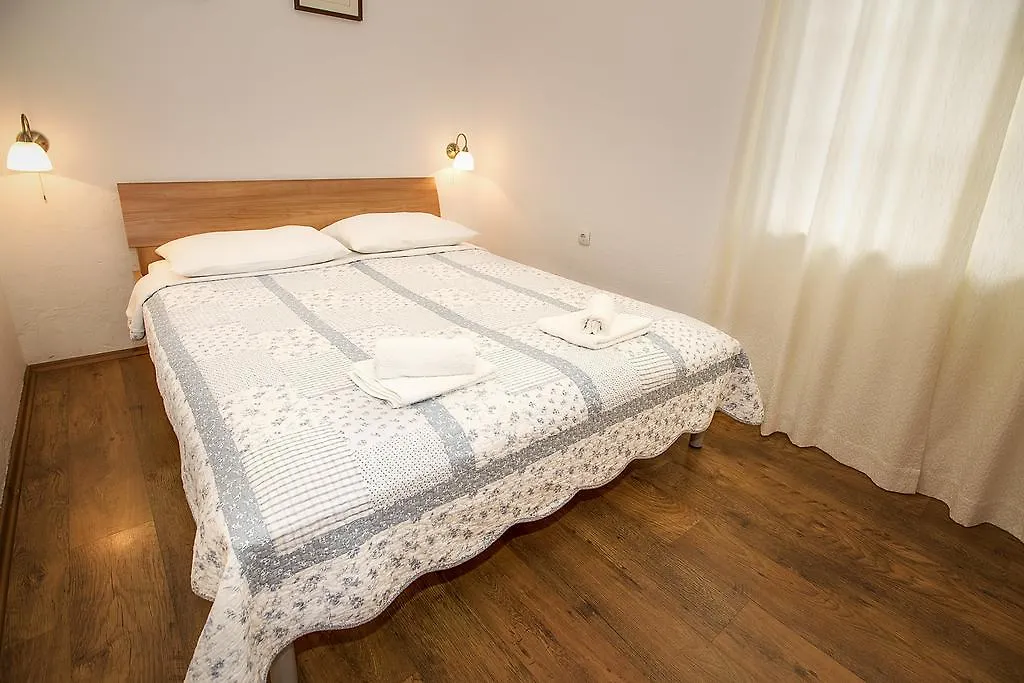 Holiday Home Boris Malinska 0*,  Croatia